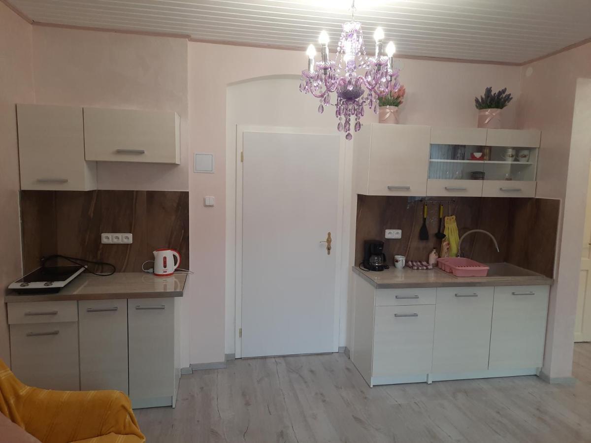 Fantasy Apartment Карлови Вари Екстериор снимка