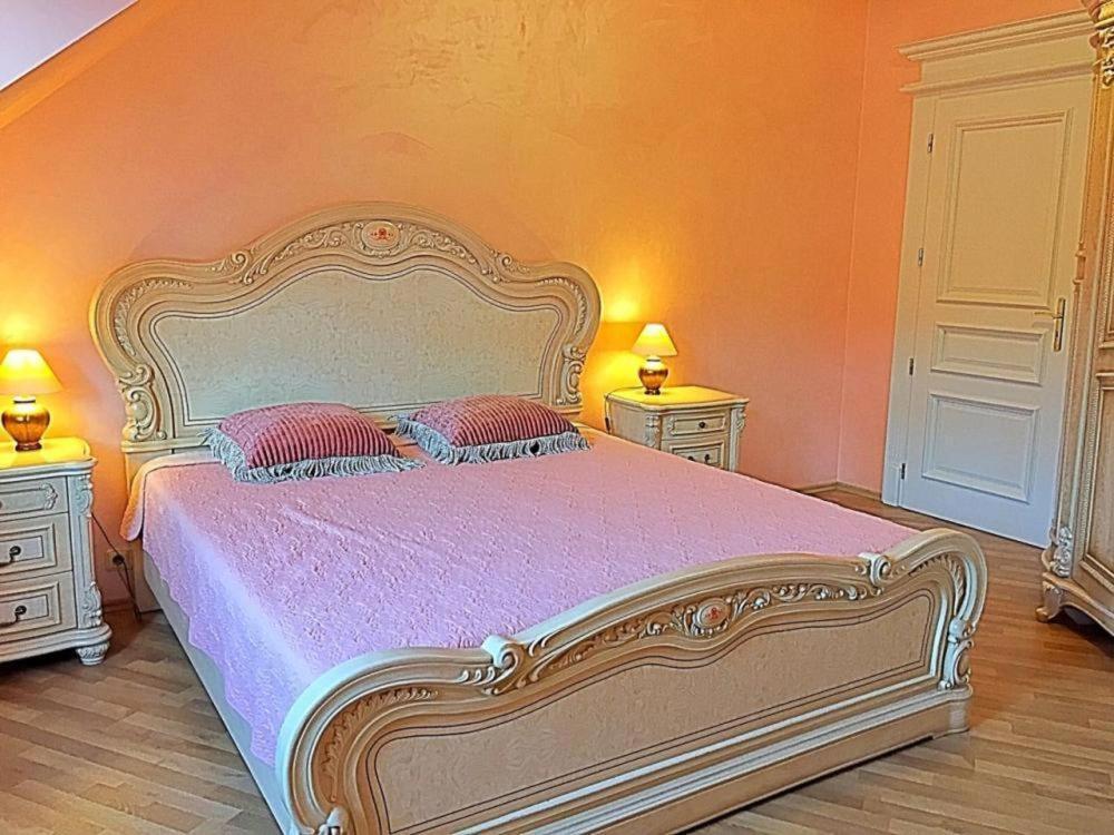 Fantasy Apartment Карлови Вари Екстериор снимка
